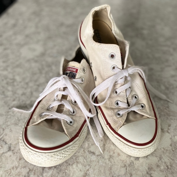 converse broken white